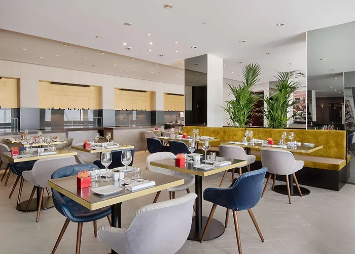 Otel Nh Collection Centro